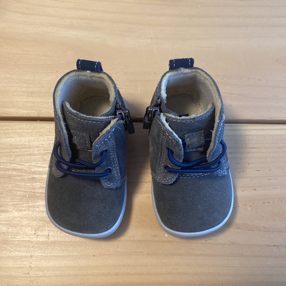 ** SOLD** Baby UGGs - NWOT